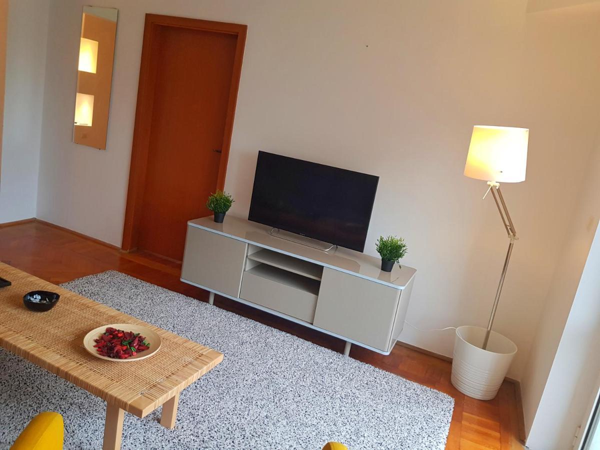 Apartment With Amazing View Near Old Town Бухарест Экстерьер фото
